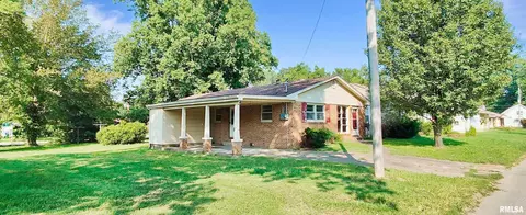 305 E 12th St, Metropolis, IL 62960