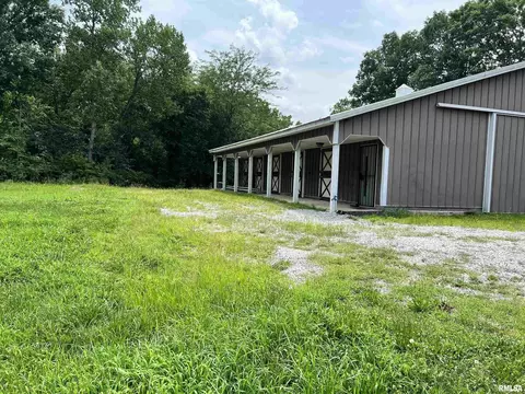 4400 E Dix Irvington Rd, Walnut Hill, IL 62893 photo 8