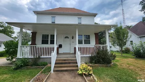 147 S Pullen Blvd, Centralia, IL 62801 photo 2