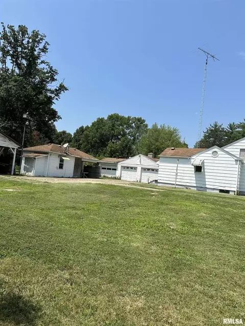 6523 S State Highway 148, Mulkeytown, IL 62865