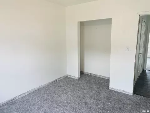 1237 N Poplar St, Centralia, IL 62801 photo 12