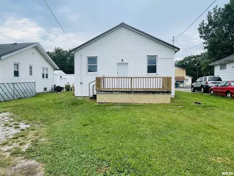 1237 N Poplar St, Centralia, IL 62801 photo 5