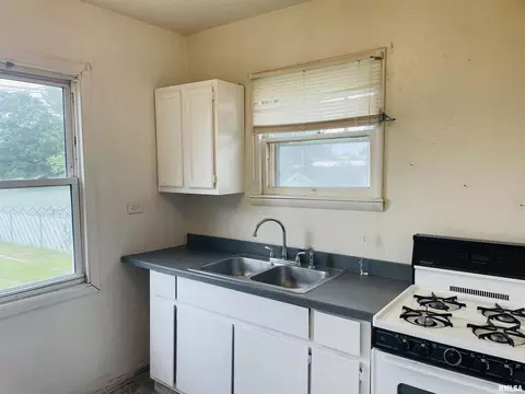 1237 N Poplar St, Centralia, IL 62801 photo 20