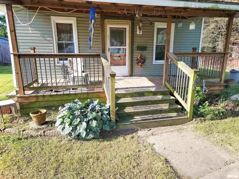 108 Park Ave, Flora, IL 62839 photo 5