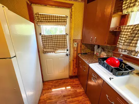 108 Park Ave, Flora, IL 62839 photo 22