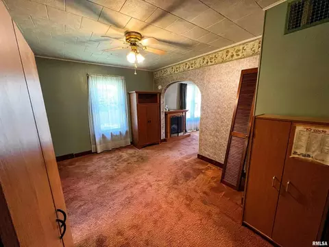 108 Park Ave, Flora, IL 62839 photo 12