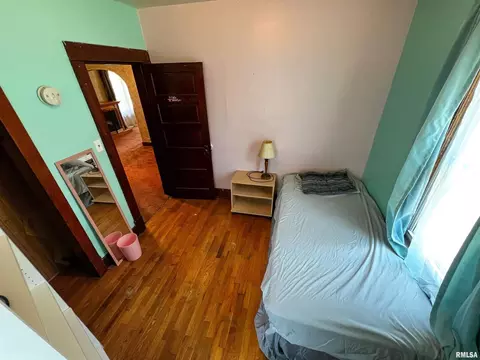 108 Park Ave, Flora, IL 62839 photo 24