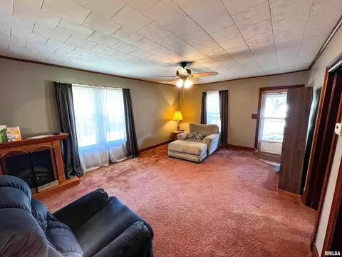108 Park Ave, Flora, IL 62839 photo 8