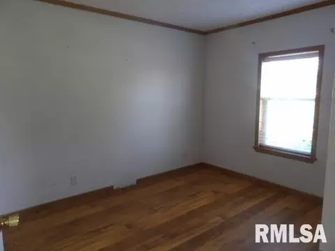 815 2nd St, Eldorado, IL 62930 photo 11