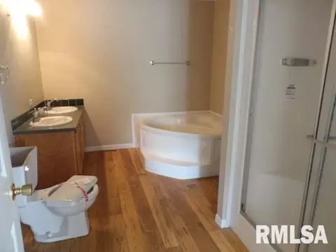 815 2nd St, Eldorado, IL 62930 photo 6