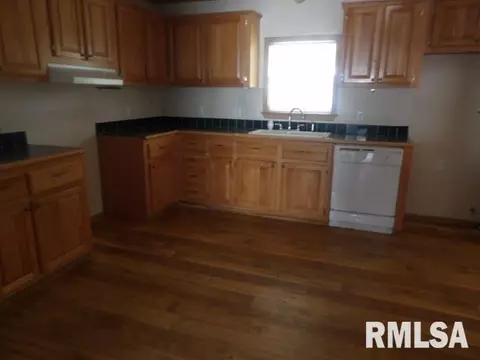 815 2nd St, Eldorado, IL 62930 photo 14