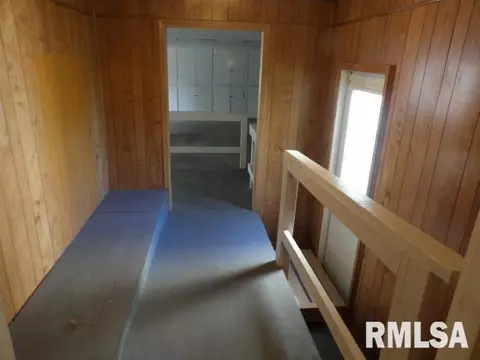 815 2nd St, Eldorado, IL 62930 photo 9
