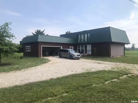 7472 Hickory Hills Rd, Dundas, IL 62425