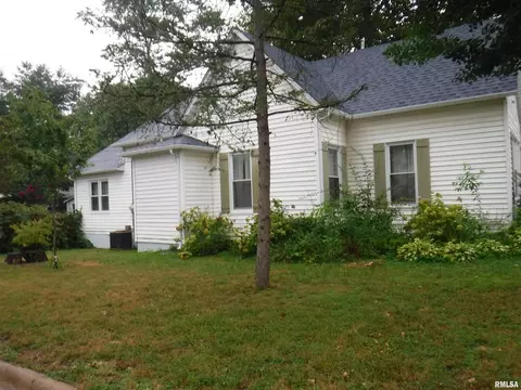 231 E Boone St, Salem, IL 62881 photo 15