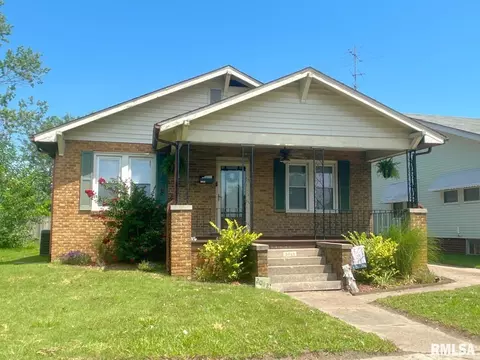 2012 Wall St, Murphysboro, IL 62966