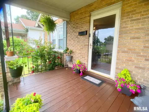 2012 Wall St, Murphysboro, IL 62966 photo 3