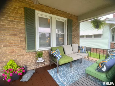 2012 Wall St, Murphysboro, IL 62966 photo 4