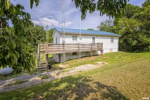 5500 N 127 N Hwy, Cobden, IL 62920