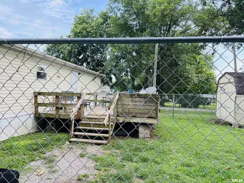 54 Academy St, Eldorado, IL 62930 photo 16