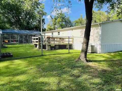 54 Academy St, Eldorado, IL 62930 photo 17