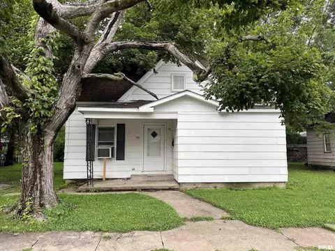 707 N Monroe St, Marion, IL 62959