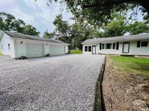 1045 Bourland Rd, Eldorado, IL 62930 photo 4