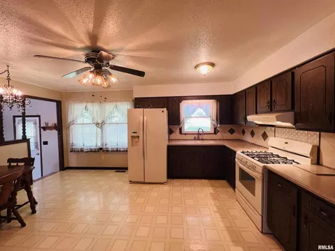 1045 Bourland Rd, Eldorado, IL 62930 photo 26