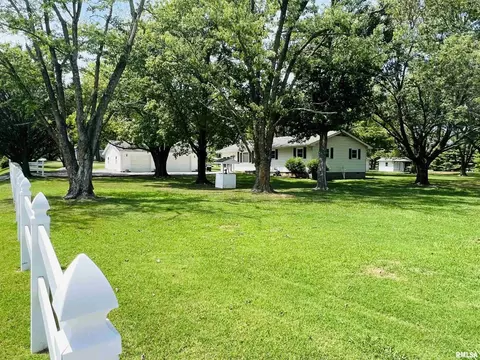 1045 Bourland Rd, Eldorado, IL 62930 photo 7