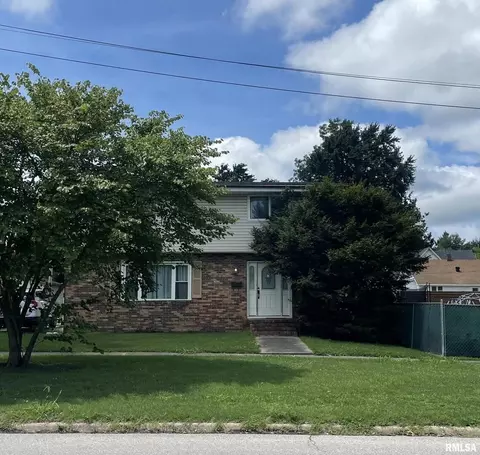 1015 Metropolis St, Metropolis, IL 62960