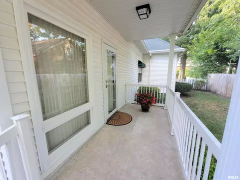 114 W 3rd St, Flora, IL 62839 photo 23
