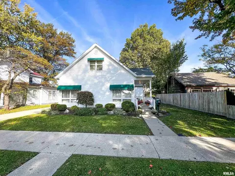 114 W 3rd St, Flora, IL 62839 photo 79