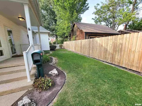 114 W 3rd St, Flora, IL 62839 photo 75