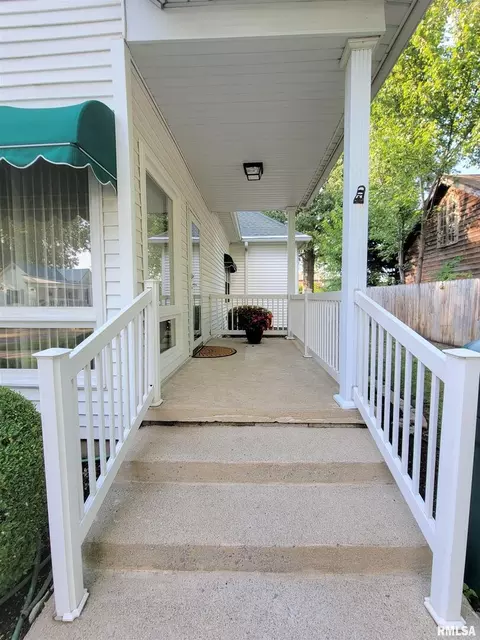 114 W 3rd St, Flora, IL 62839 photo 70