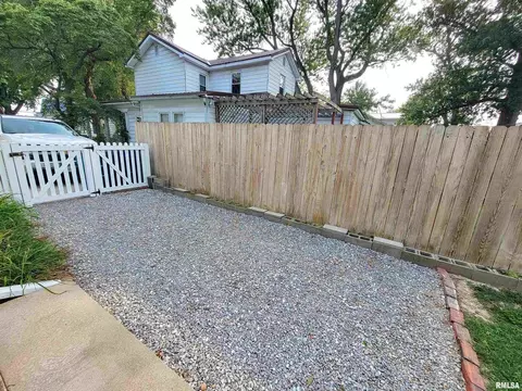 114 W 3rd St, Flora, IL 62839 photo 74