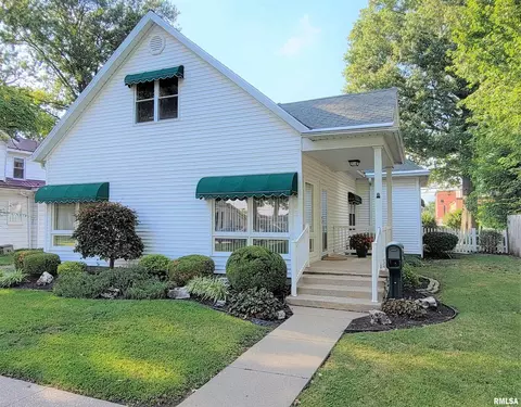 114 W 3rd St, Flora, IL 62839 photo 87