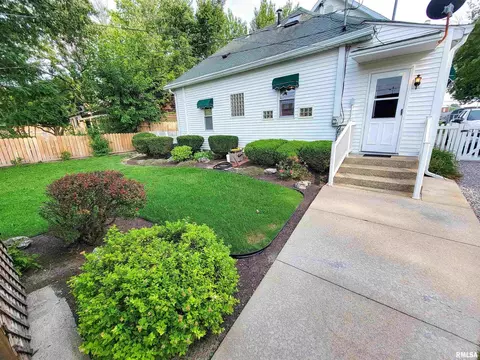 114 W 3rd St, Flora, IL 62839 photo 73