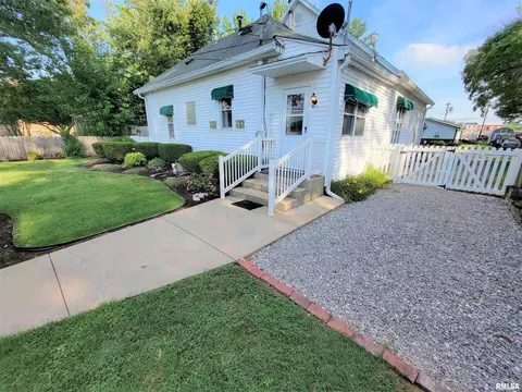 114 W 3rd St, Flora, IL 62839 photo 63
