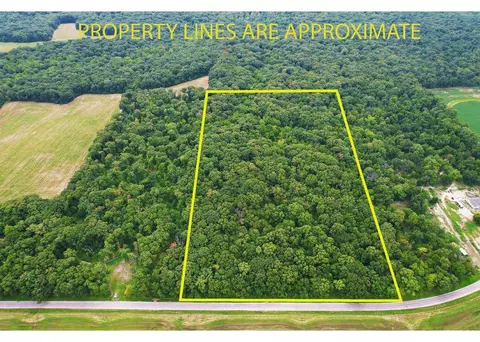 000 Ferrydale Rd, Odin, IL 62870