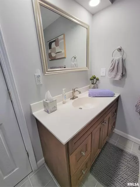 96 Forest Dr, Flora, IL 62839 photo 73