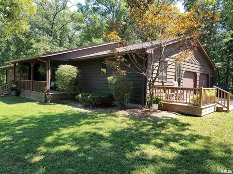 96 Forest Dr, Flora, IL 62839 photo 3