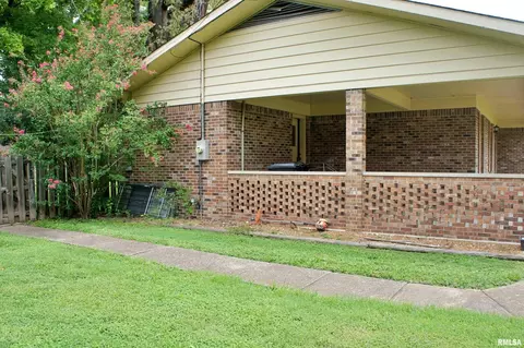 209 E 3rd St, Brookport, IL 62910 photo 3