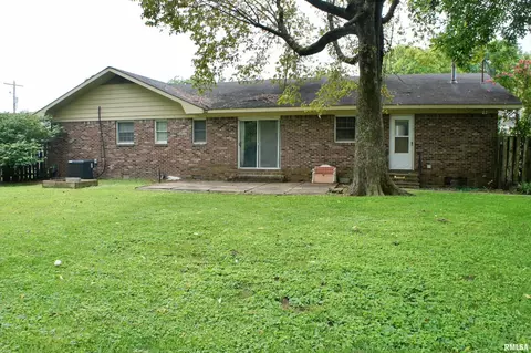 209 E 3rd St, Brookport, IL 62910 photo 7