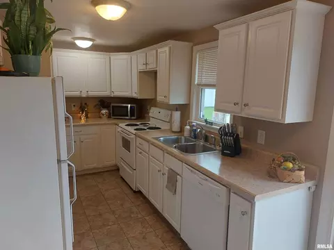 10 E Crownview, Mount Vernon, IL 62864 photo 5