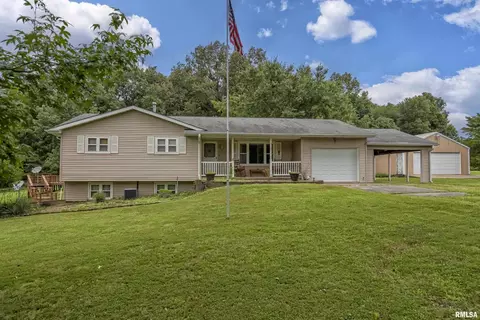 14378 Mustang Rd, Marion, IL 62959