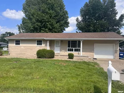 1307 N Mclaren St, Marion, IL 62959