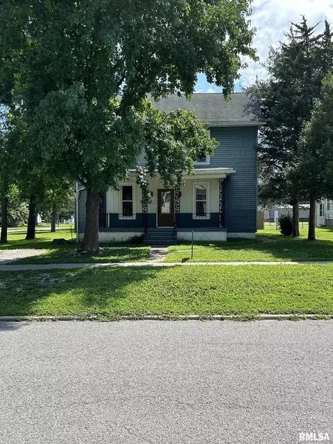 28 N Line St, Du Quoin, IL 62832