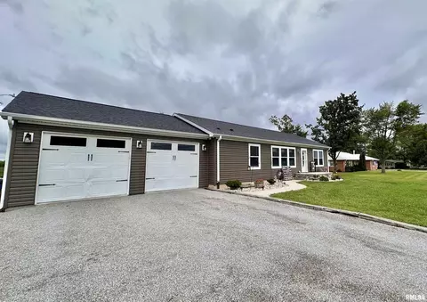 1719 N State Rd, Flora, IL 62839 photo 3