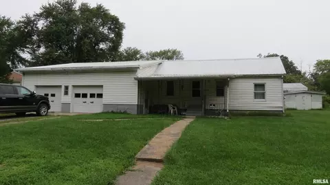 922 E Franklin St, Du Quoin, IL 62832