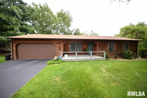 1024 Blueberry Hill Ave, Mount Vernon, IL 62864