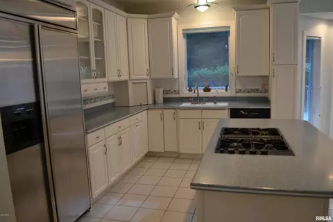 25 Clearlake Dr, Centralia, IL 62801 photo 17